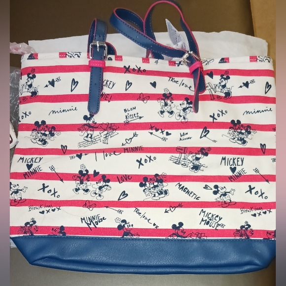 DISNEY MICKEY AND MINNIE TOTE WITH WRISTLET NWT - Picture 5 of 10